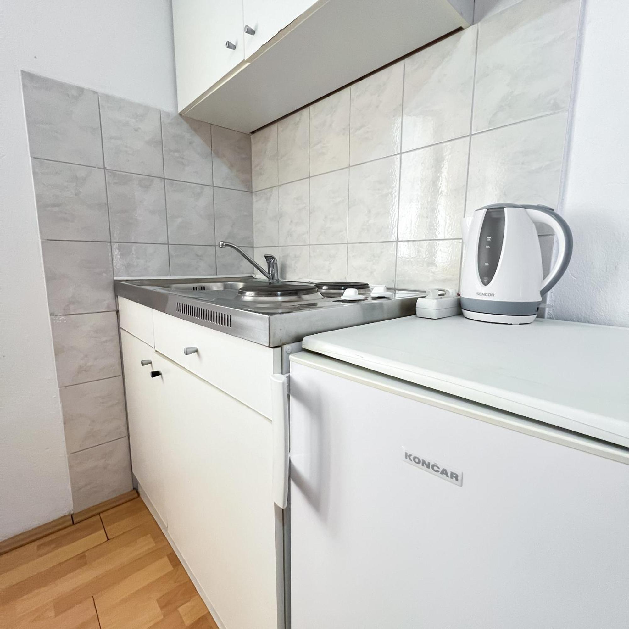 Seaside Apartments And Rooms Baška Voda المظهر الخارجي الصورة