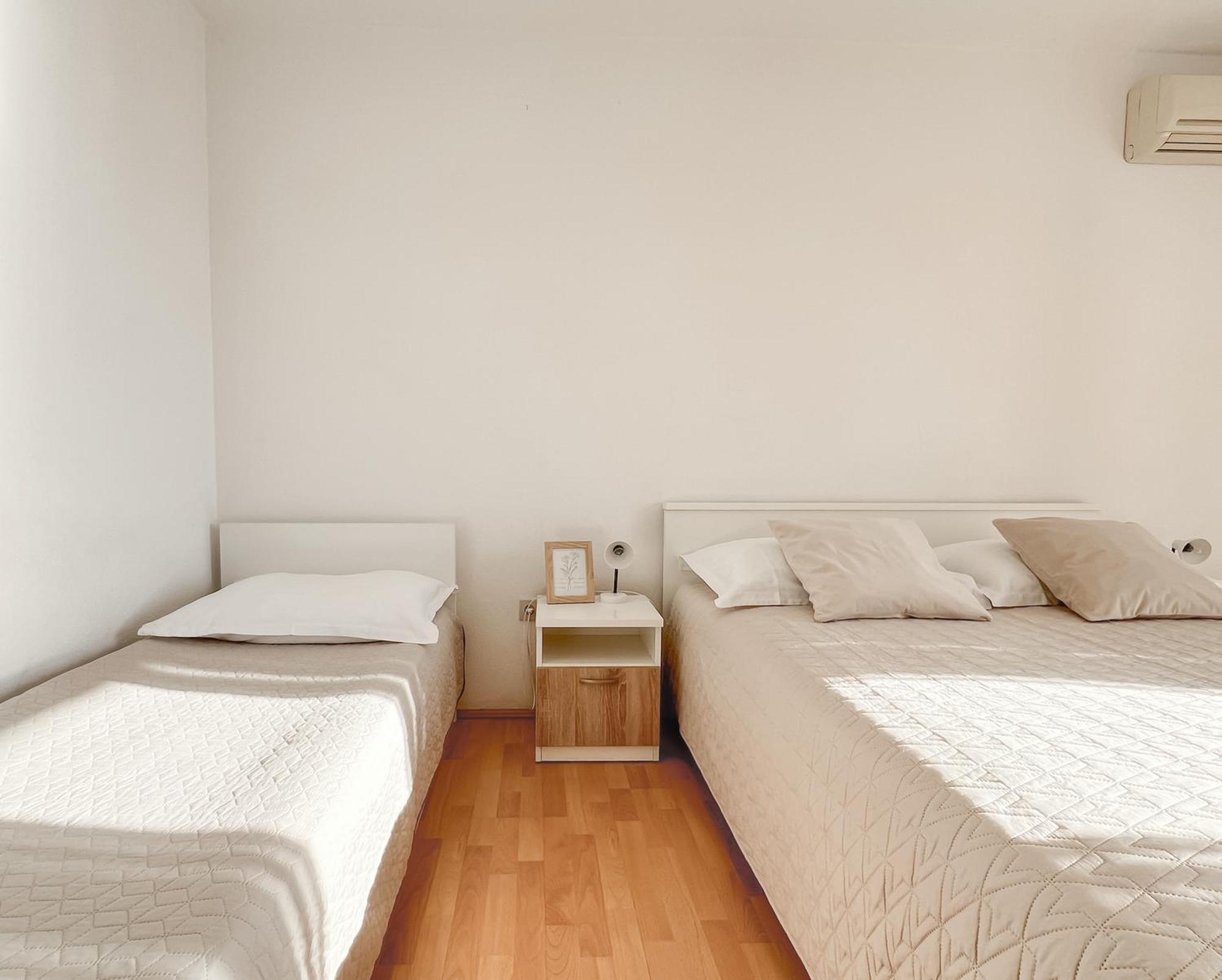 Seaside Apartments And Rooms Baška Voda المظهر الخارجي الصورة